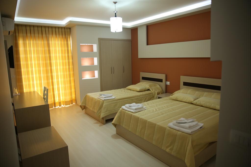 Hotel Pogradeci Bilik gambar