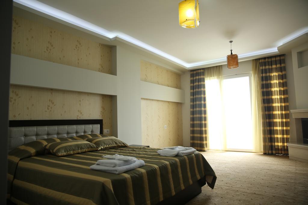 Hotel Pogradeci Bilik gambar