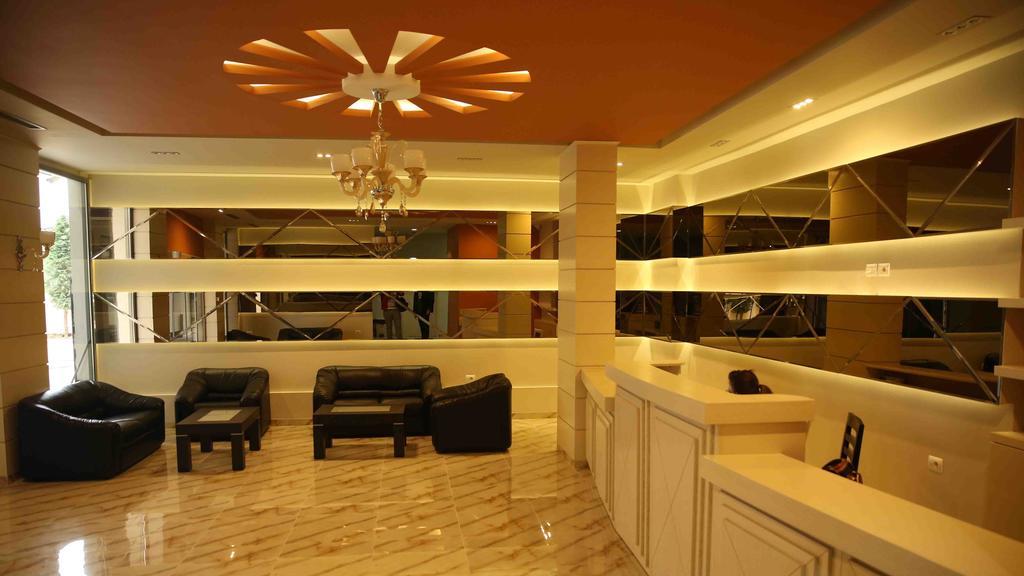 Hotel Pogradeci Luaran gambar