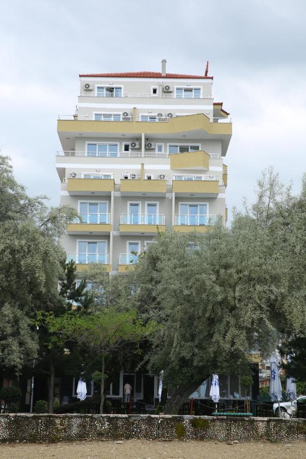 Hotel Pogradeci Luaran gambar